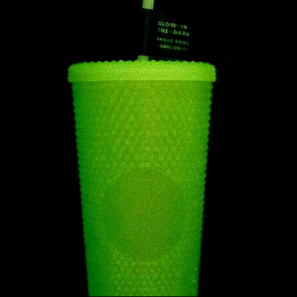 New GLOW-IN-THE-DARK lemongrass Starbucks venti 24 ounce  cup